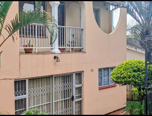 4 BEDROOM HOUSE FOR SALE IN SHALLCROSS